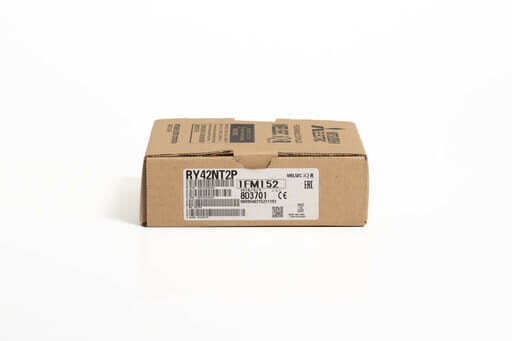三菱 出力ユニット RY42NT2P (18年製)