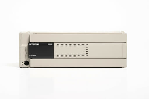 三菱 基本ユニット FX3U-80MT/ES (16年製・欠けあり)