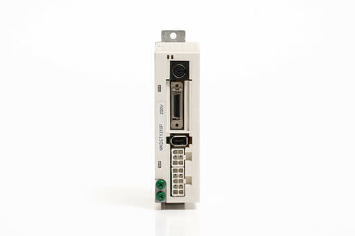 Panasonic MINAS Eシリーズ サーボアンプ MKDET1310P (04年製・割れあり)