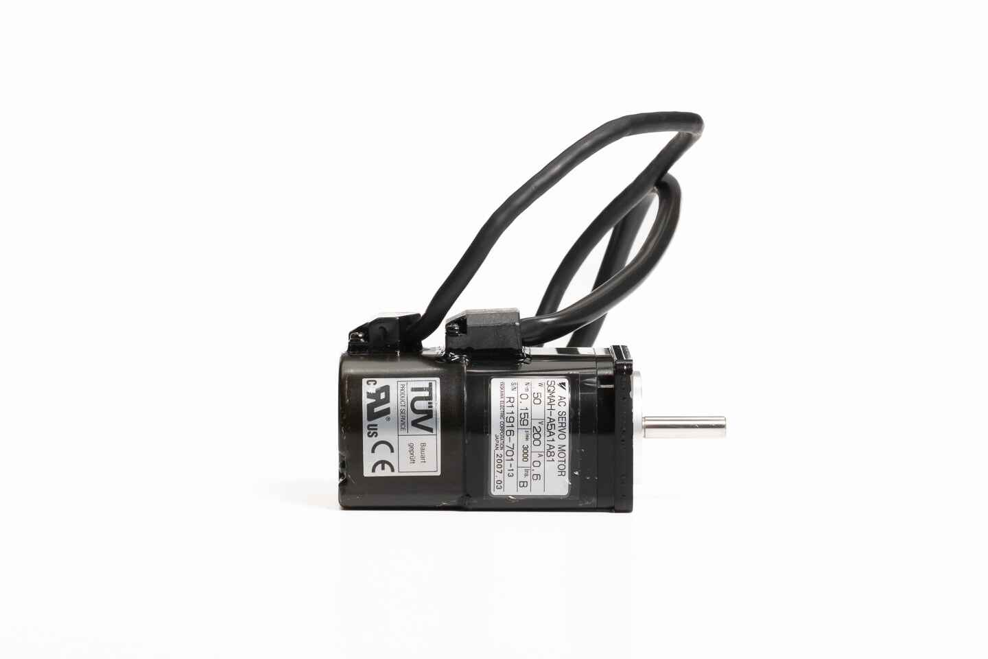 安川電機 ACサーボモータ SGMAH-A5A1A81