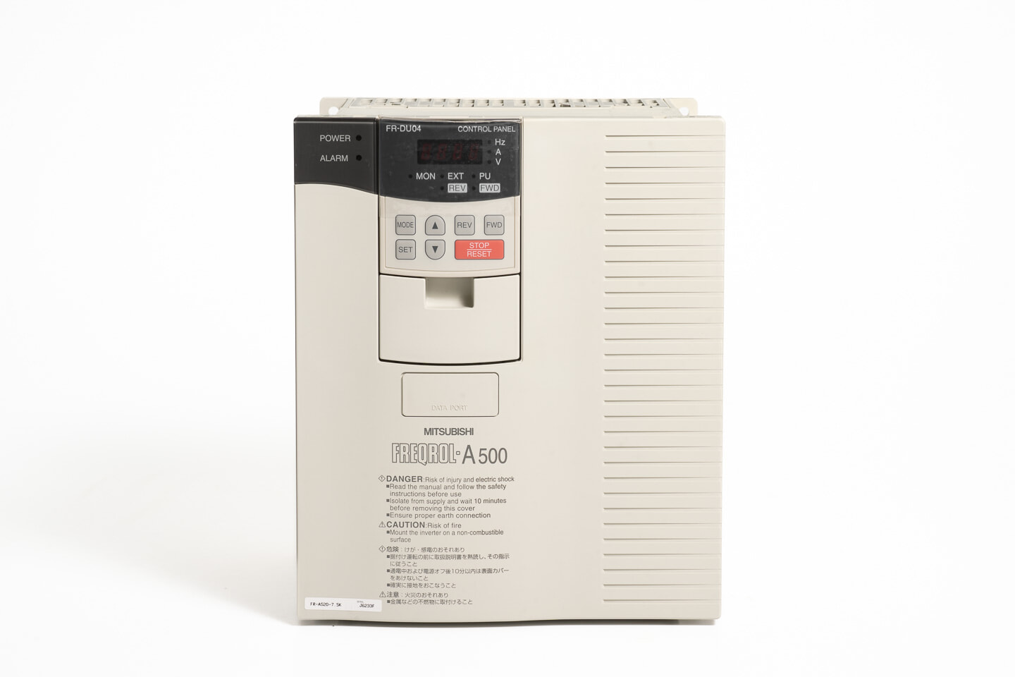 三菱 インバータ FR-A520-7.5K (通電時間100h未満)