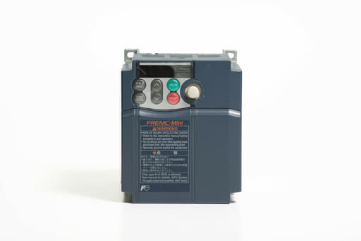 富士電機 インバータ FRN1.5C1S-7J (累積運転時間25720h)