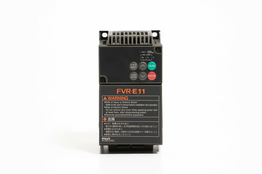 富士電機 インバータ FVR0.1E11S-2 (累計稼働時間38220h)