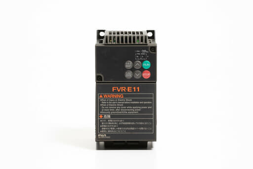 富士電機 インバータ FVR0.2E11S-2 (累計稼働時間38180h)