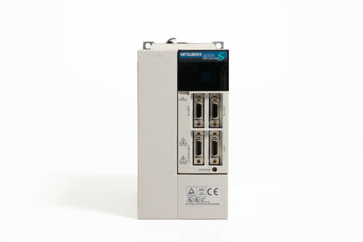 三菱 ACサーボアンプ MR-J2S-200B (電源ON累積時間35293h)