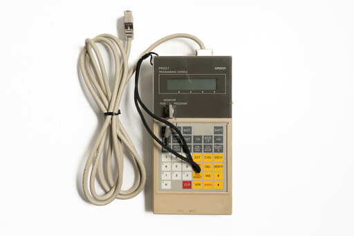 オムロン プログラマブルコンソール C200H-PRO27-E (06年製)