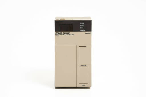 オムロン CPUユニット C200HE-CPU42 (02年製)