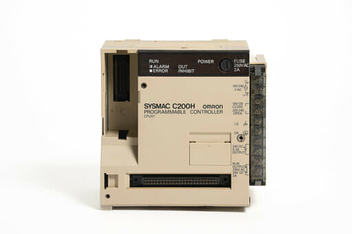 オムロン CPUユニット C200H-CPU01 (90年製・欠け)