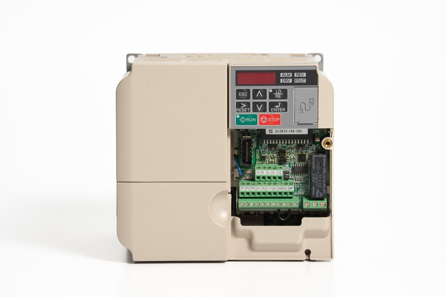 安川電機 インバータ CIMR-VA2A0020BAA (累積稼働時間62410h・ソフトVer1019・フロントカバー欠品)