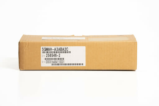 安川電機 ACサーボモータ SGMAH-A3ABA2C (03年製)