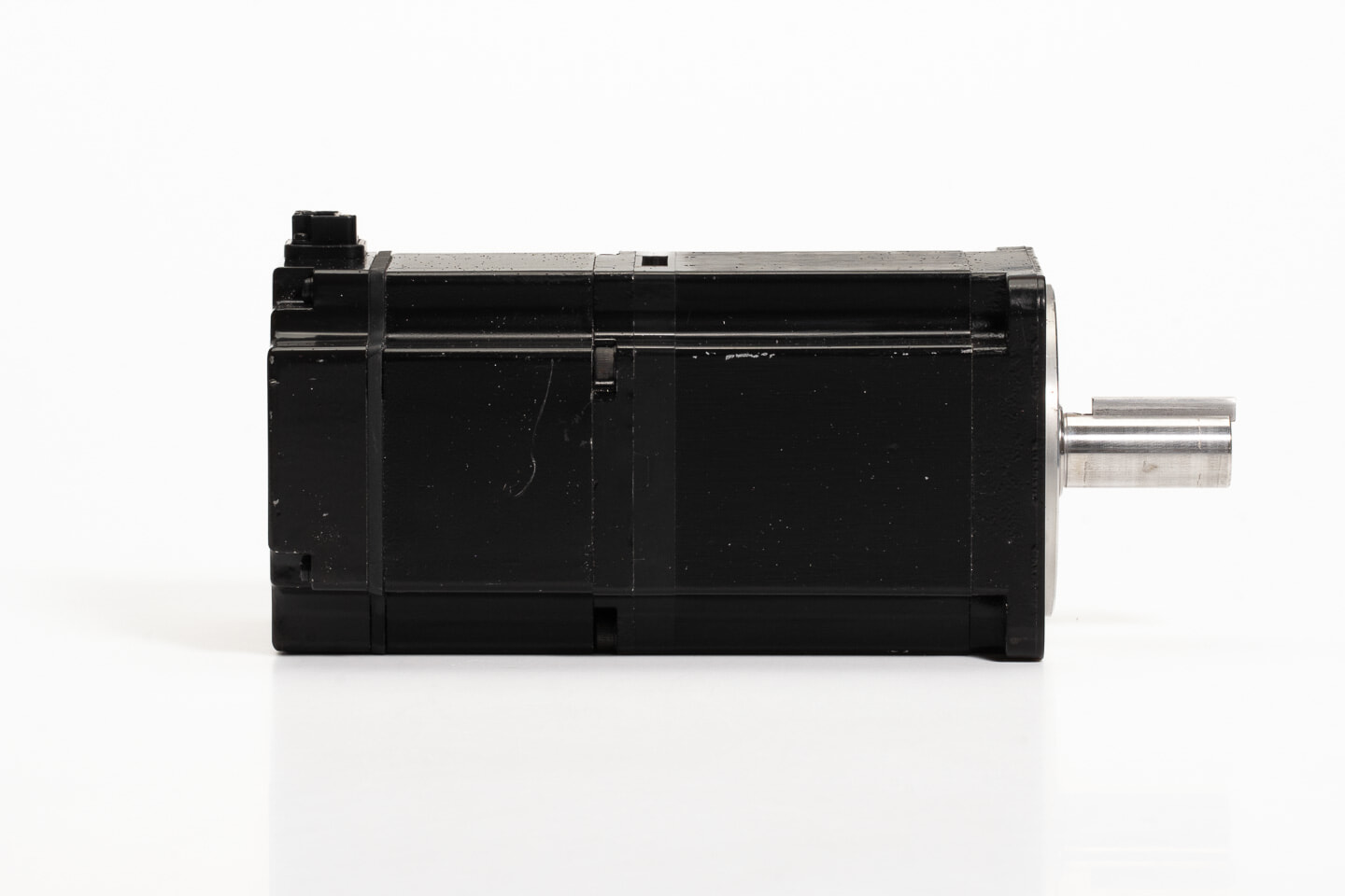 安川電機 ACサーボモータ SGMAS-08ACA4C (14年製)