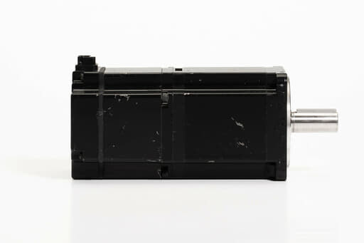 安川電機 ACサーボモータ SGMAS-08ACA4C (08年製)