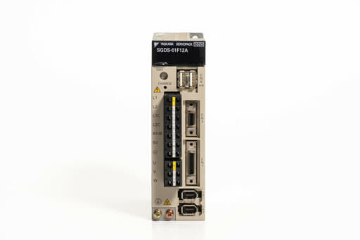 安川電機 ACサーボパック SGDS-01F12A (ソフトVer001D・05年製)