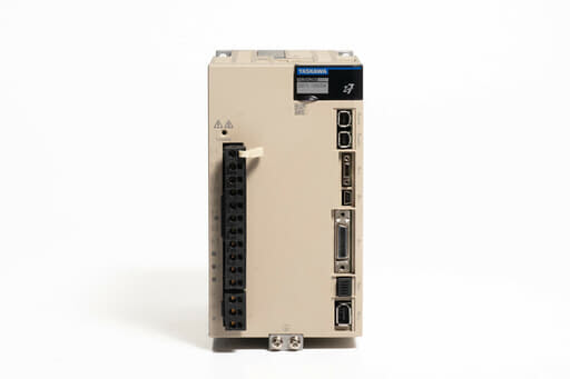 安川電機 ACサーボパック SGD7S-120A20A (20年製)