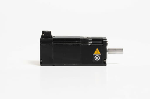 安川電機 サーボモータ SGM7J-A5AFA2C (18年製)