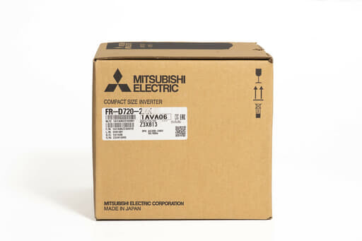 三菱 インバータ FR-D720-2.2K (23年製)