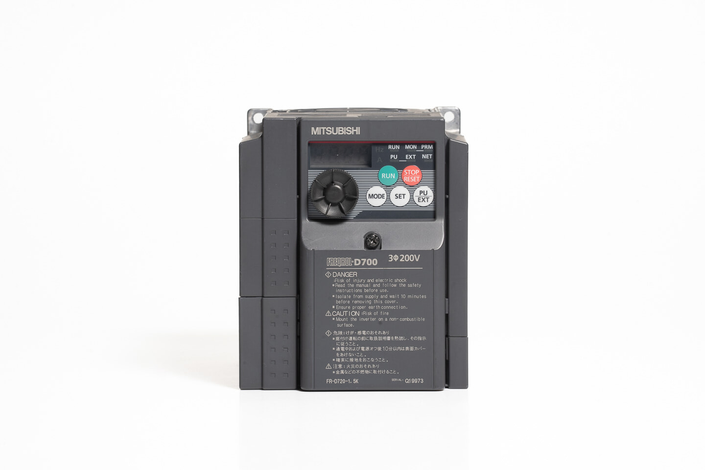 三菱 インバータ FR-D720-1.5K (通電時間35h)