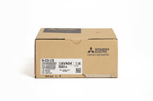 三菱 インバータ FR-D720-0.75K (20年製)