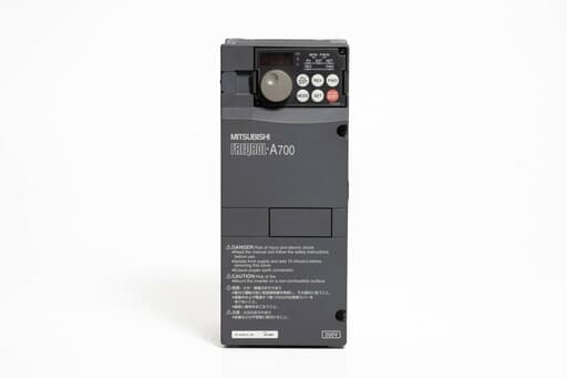 三菱 インバータ FR-A720-0.4K (通電時間46672h)