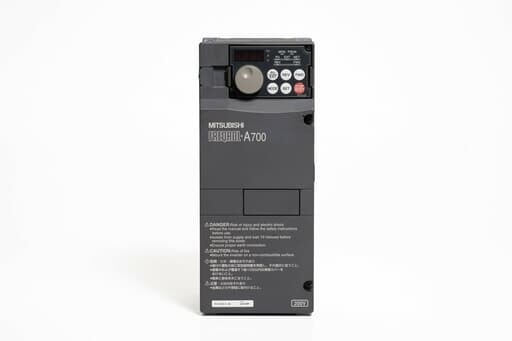 三菱 インバータ FR-A720-0.4K (通電時間18014h)