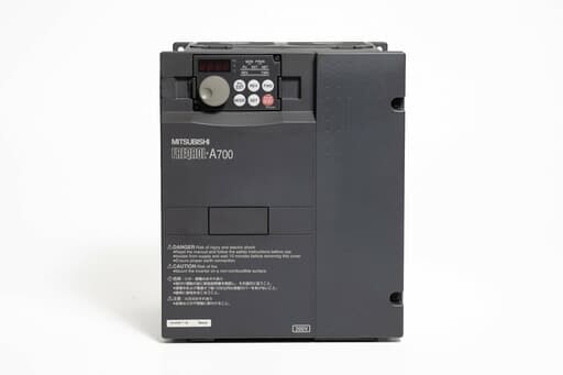 三菱 インバータ FR-A720-7.5K (通電時間13321h)
