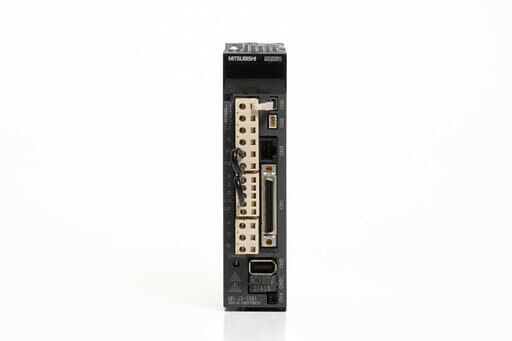 三菱 ACサーボアンプ MR-J3-10A1 (電源ON累積時間43h)