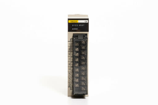 オムロン 出力ユニット C200H-OA224 (99年製)