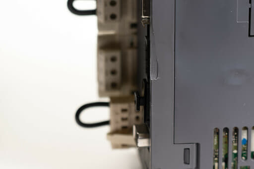 三菱 ACサーボアンプ MR-J3-200B (電源ON累積時間137451h) | 保守部品.com