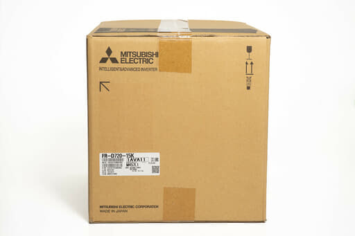 三菱 インバータ FR-D720-15K (24年製)