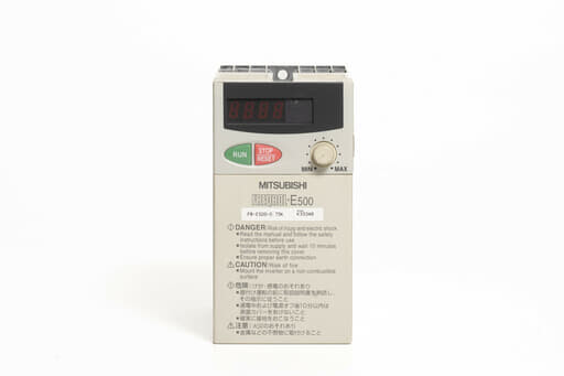 三菱 インバータ FR-E520-0.75K (通電時間84500h)