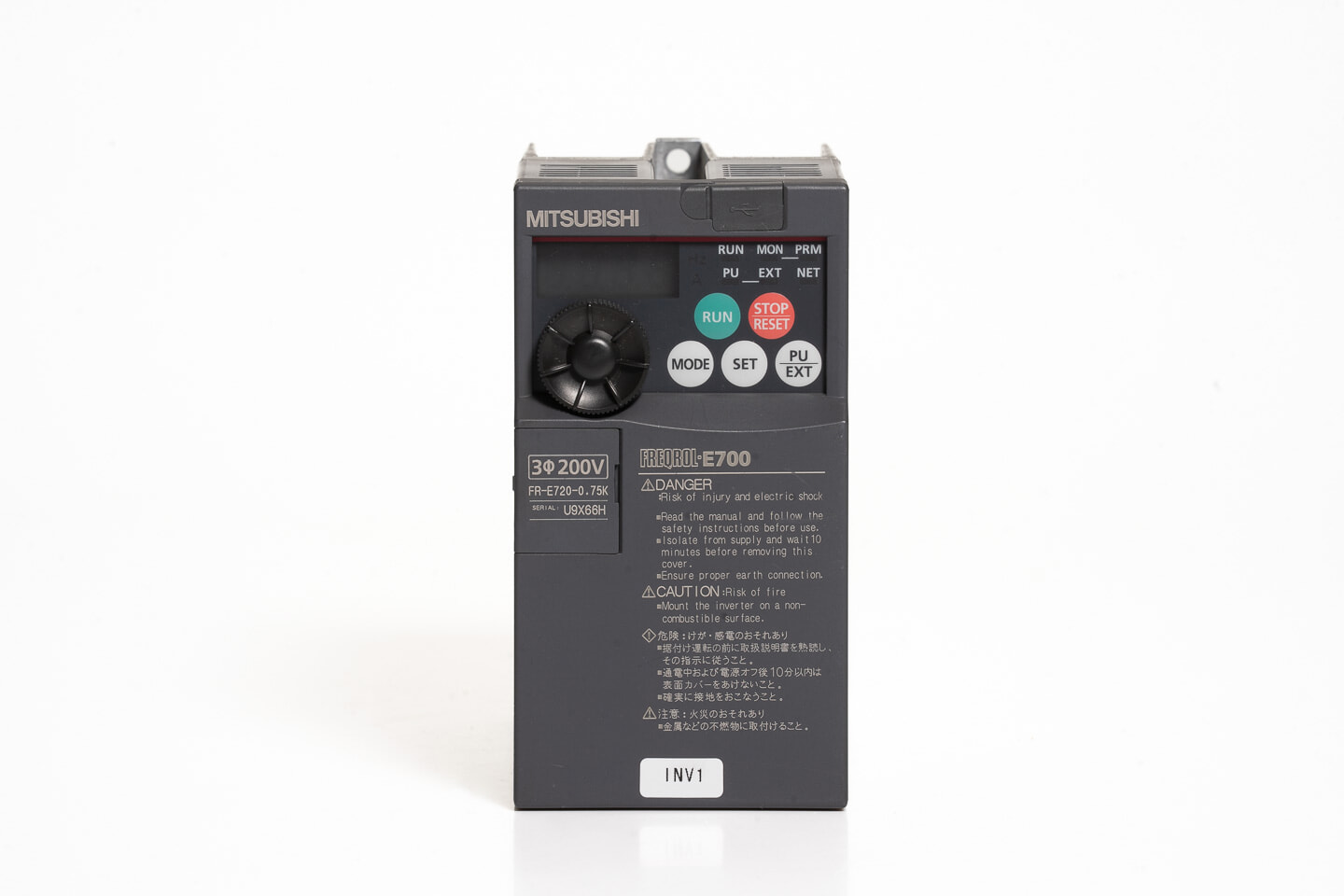 三菱 インバータ FR-E720-0.75K (通電時間42074h)