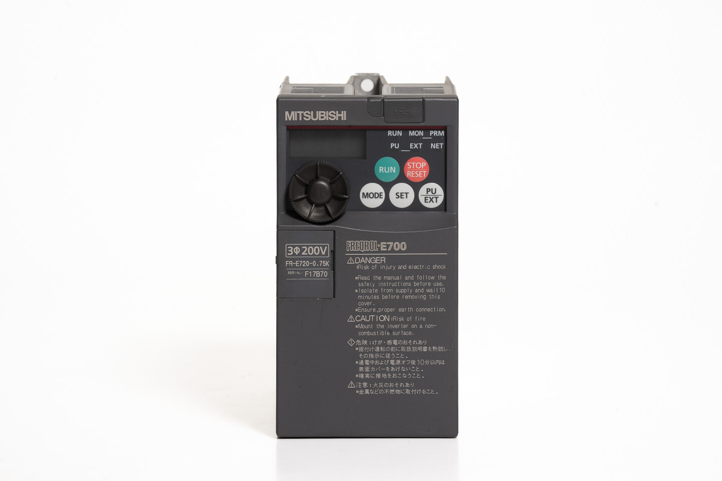 三菱 インバータ FR-E720-0.75K (通電時間82157h)