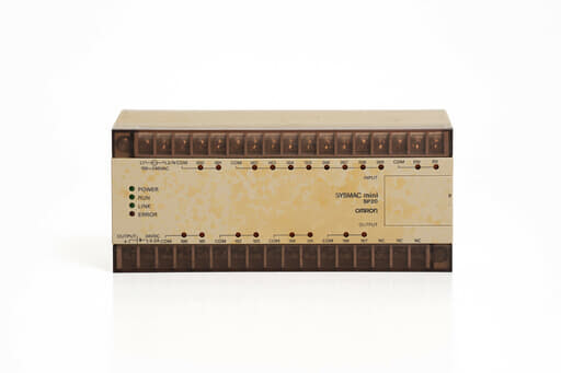 オムロン プログラマブルコントローラ SP20-DR-A (96年製)