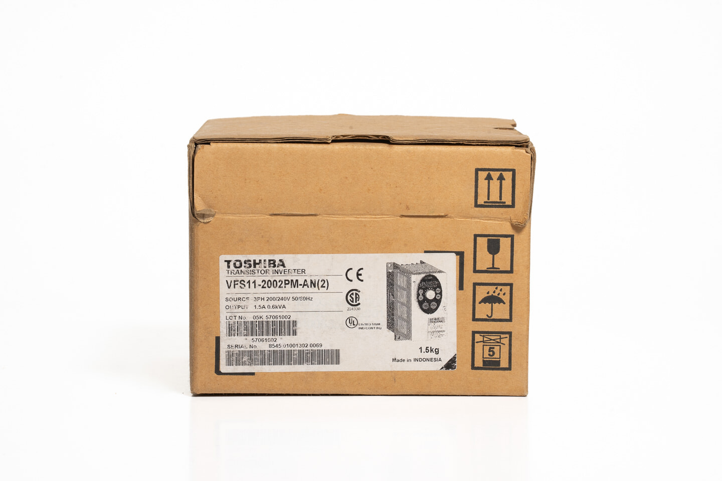 東芝 インバータ VFS11-2002PM-AN (05年製)
