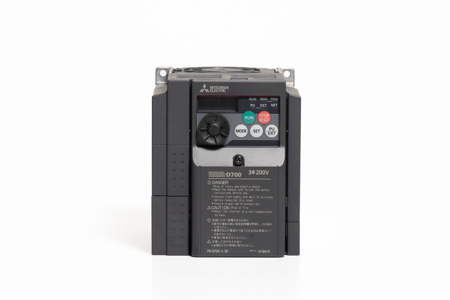 三菱 インバータ FR-D720-1.5K (通電時間27475h)