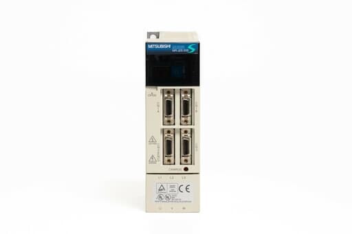 三菱 ACサーボアンプ MR-J2S-20B (電源ON累積時間7197h)