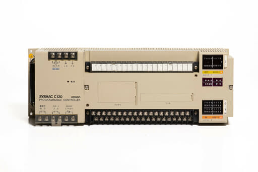 オムロン プログラマブルコントローラ C120-CPU76 (85年製)