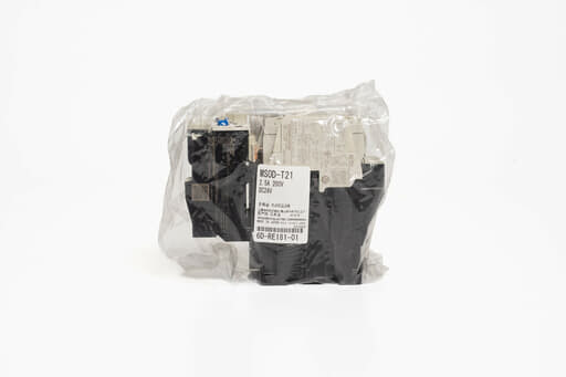 三菱 低圧開閉器 MSOD-T21 2.5A 200V DC24V  (23年製)
