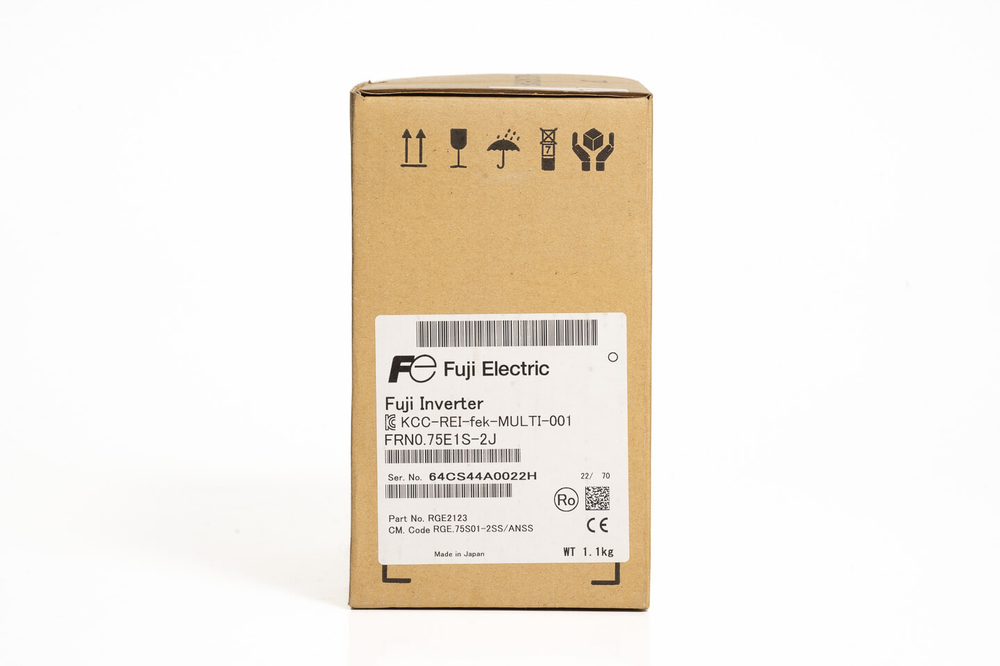 富士電機 インバータ FRN0.75E1S-2J (16年製)