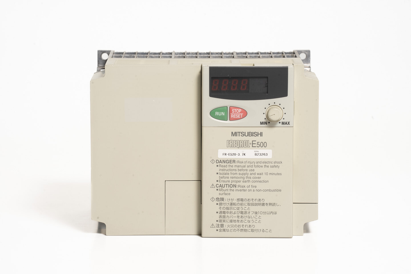三菱 インバータ FR-E520-3.7K