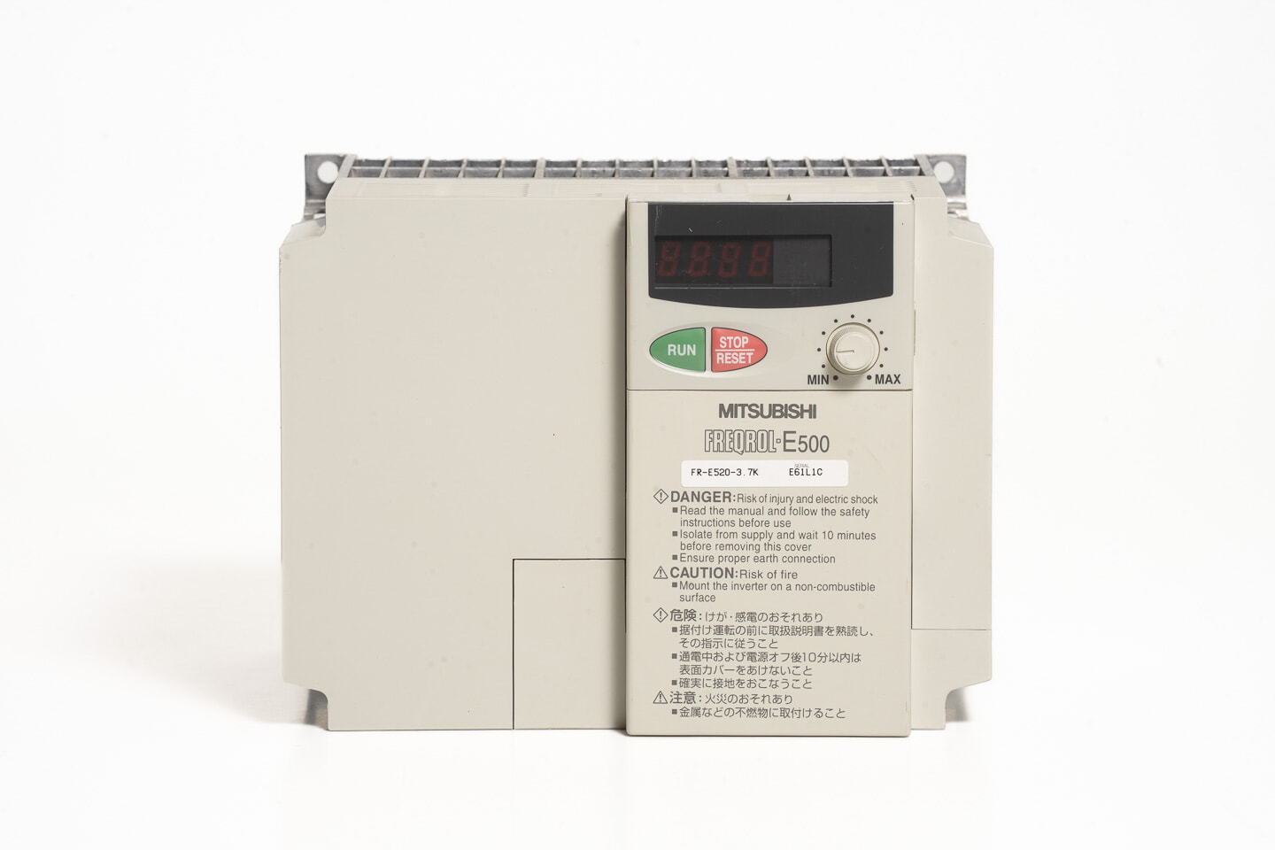 三菱 インバータ FR-E520-3.7K (通電時間100h)