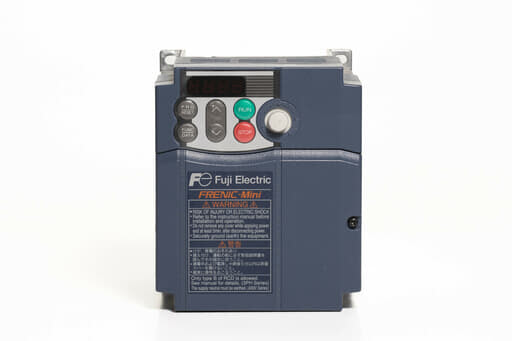富士電機 インバータ FRN1.5C2S-2J (累積運転時間29778h)