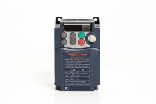 富士電機 インバータ FRN0.75C1S-2J (累積運転時間16120h)