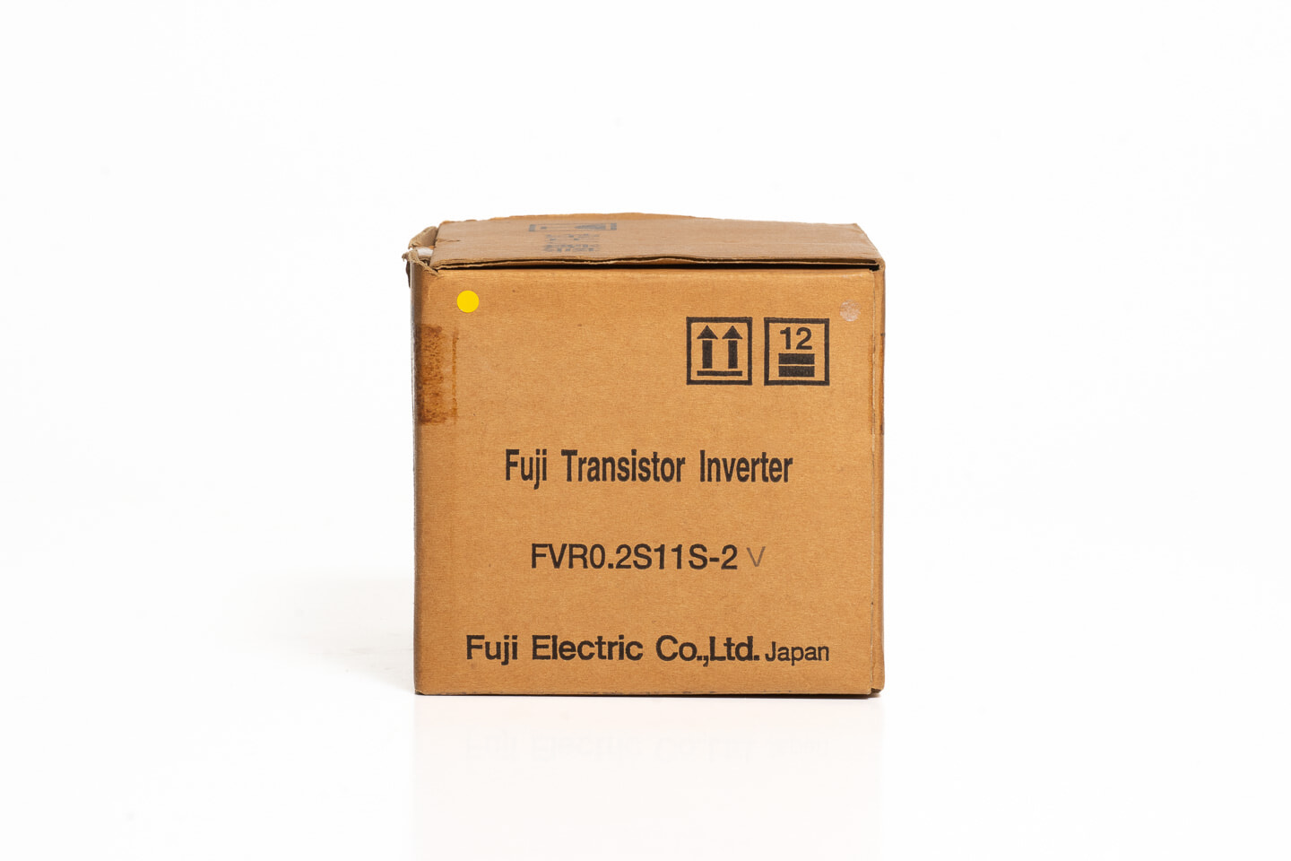 富士電機 インバータ FVR0.2S11S-2V (08年製)