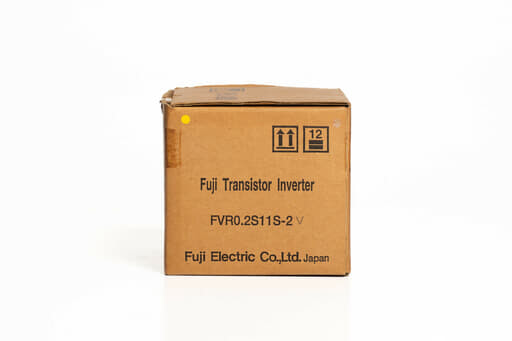 富士電機 インバータ FVR0.2S11S-2V (08年製)