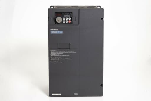 三菱 インバータ FR-F720-22K (通電時間132816h)