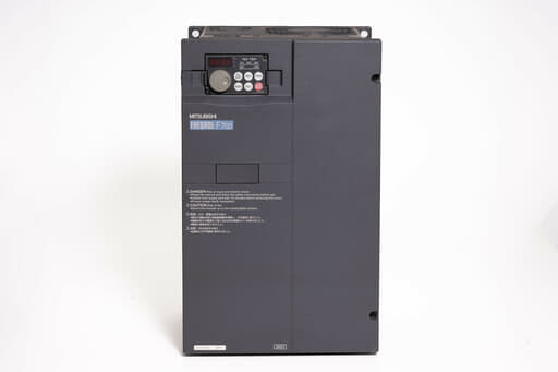 三菱 インバータ FR-F720-18.5K (通電時間132707h)