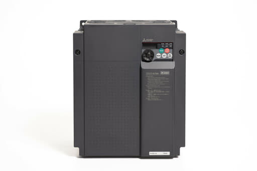三菱 インバータ FR-D720-11K (通電時間8670h)