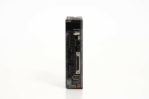 三菱 ACサーボアンプ MR-J4-40A (電源ON累積時間1233h)