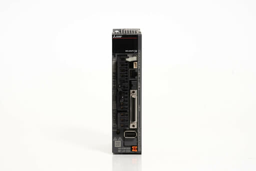 三菱 ACサーボアンプ MR-J4-20A (電源ON累積時間59624h)